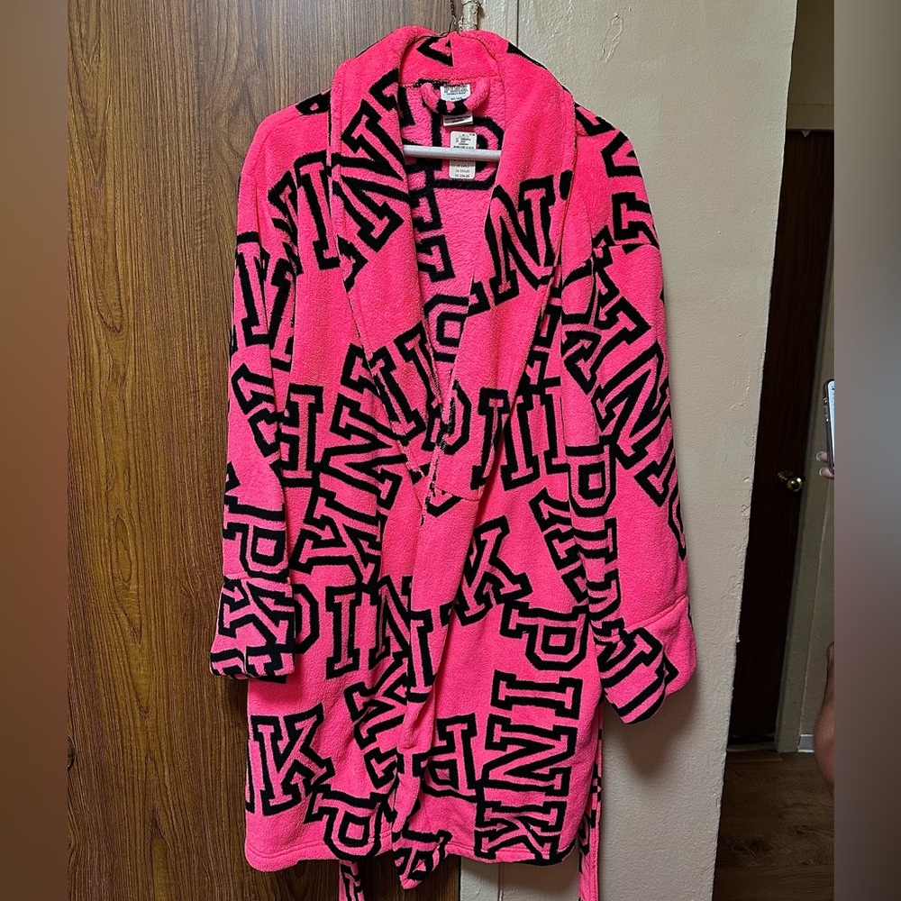PINK Victoria's Secret Pink and Black Robe